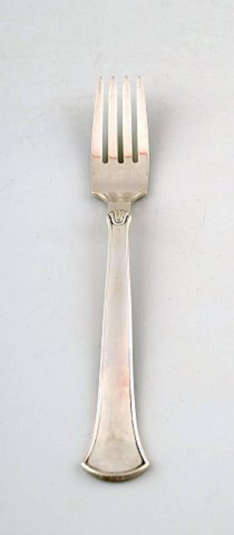 Hans Hansen silverware number 5, three small luncheon forks / child forks in sterling silver. 
Measures: 15.5 cm.
Perfect condition.
Stamped.