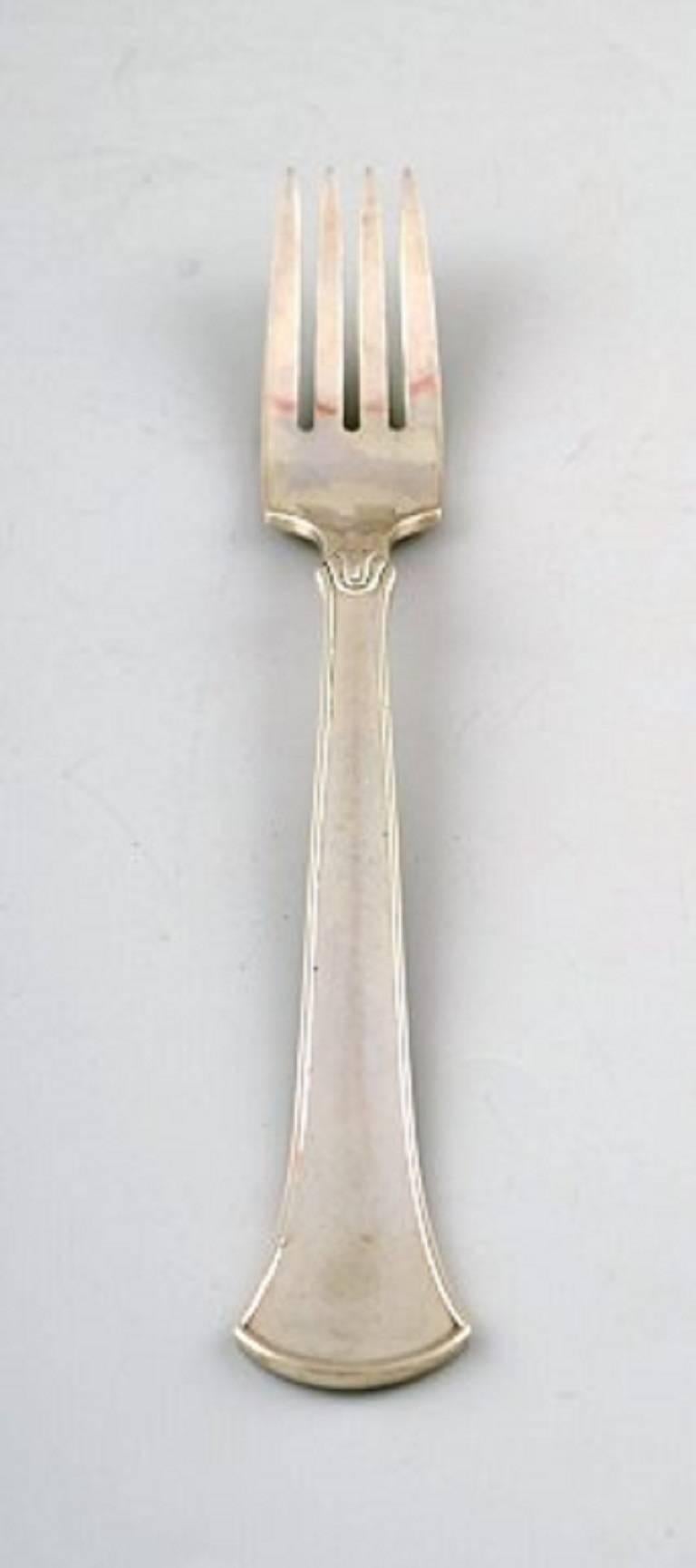 Hans Hansen silverware number 5, two luncheons forks in sterling silver. 
Measures: 18 cm.
Perfect condition.
Stamped.