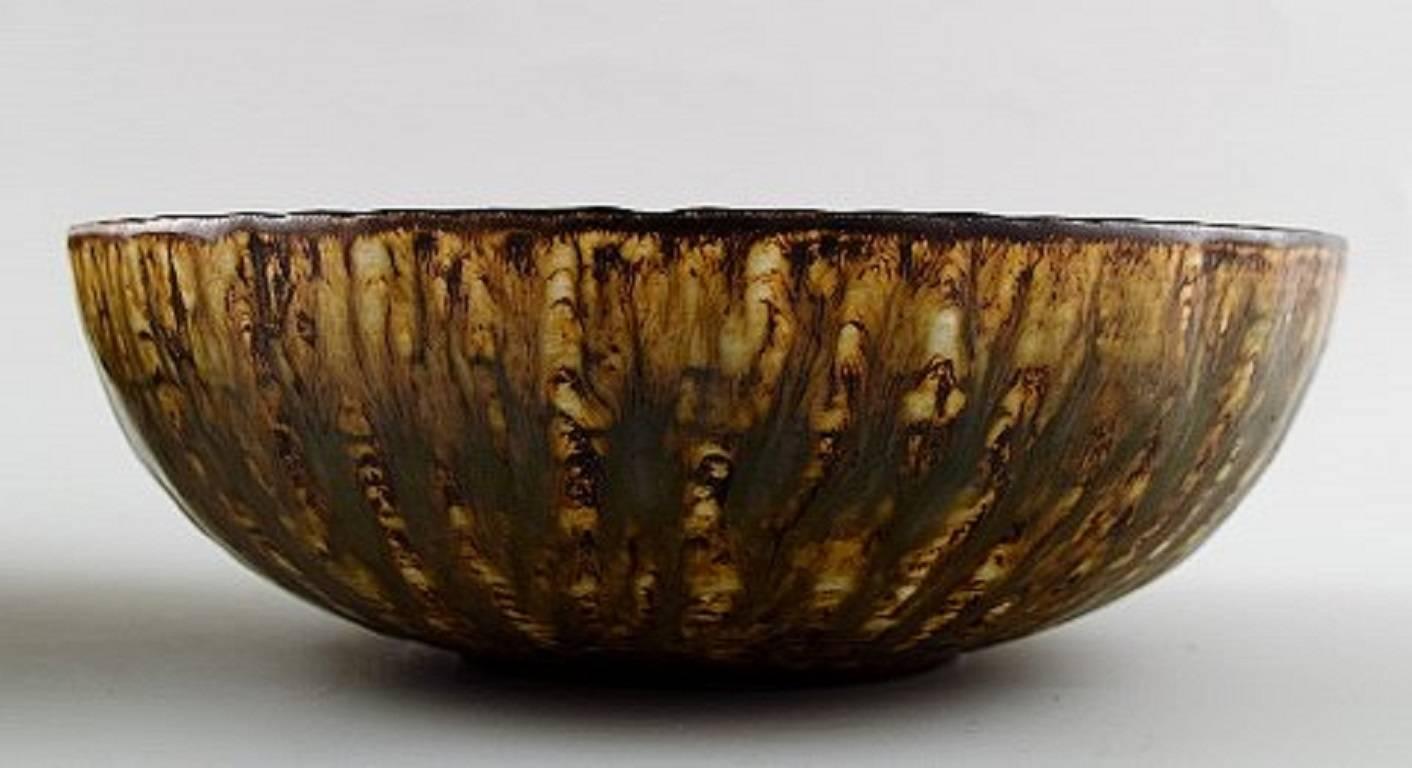 Rörstrand/Rørstrand Gunnar Nylund, Pair of Ceramic Bowls In Excellent Condition In Copenhagen, DK