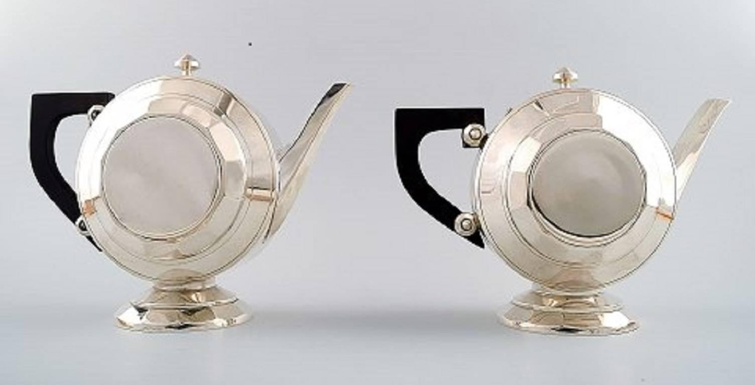 Exclusive and Complete Art Deco Coffee / Tea Service by Christian Fjerdingstad In Excellent Condition In Copenhagen, DK