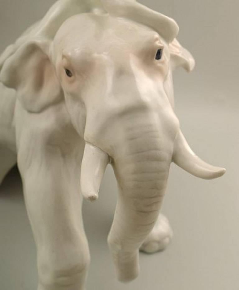 Rare Figure Group with Mahout and Elephant, Bing & Grondahl, circa 1920 In Excellent Condition For Sale In Copenhagen, DK