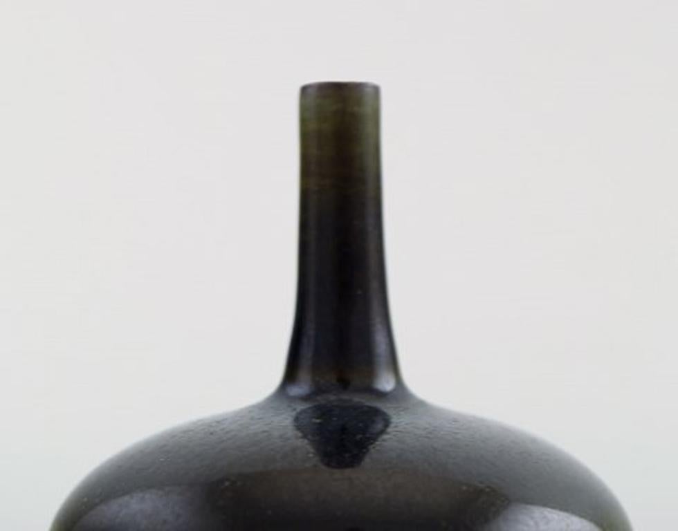 Scandinavian Modern Rolf Palm, Mölle, Unique Ceramic Vase in Dark Shiny Glaze, Swedish Design, 1971