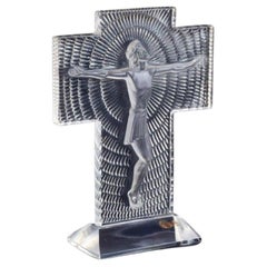 Rene Lalique, sculpture rare et ancienne du Christ sur la croix. années 1930.
