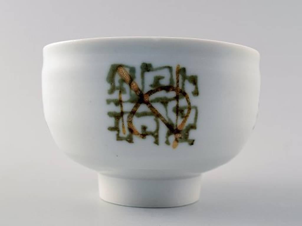 Unique Royal Copenhagen ceramic bowl by Nils Thorsson.

Beautiful bowl of high quality.

Size: 9.5 x 7 cm.

In perfect condition. 1st. factory quality.
  