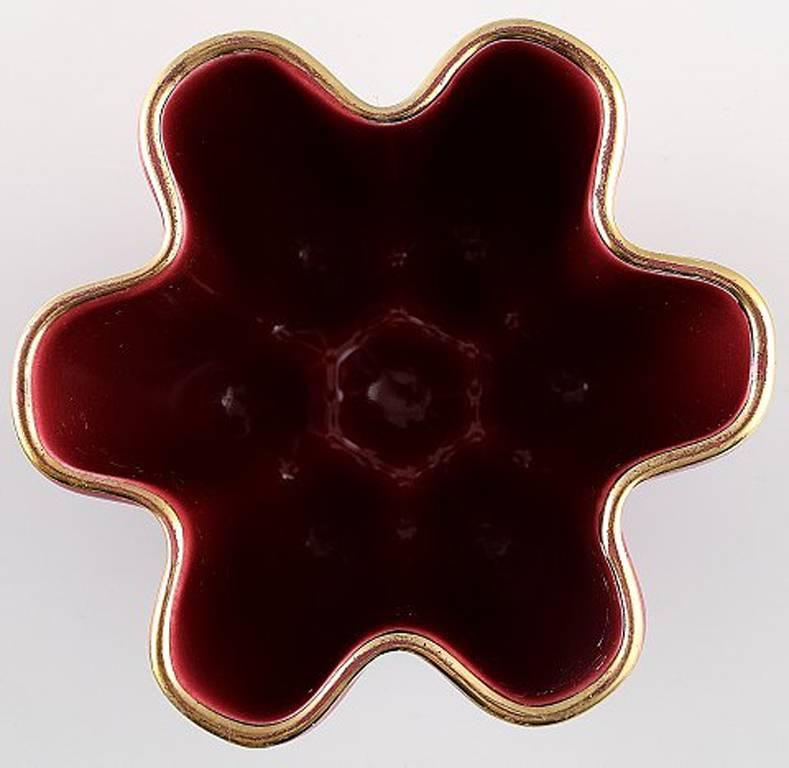 Collection of 'Red Rubin' Ceramics with Red Glaze, Gilded, Upsala-Ekeby, Gefle In Excellent Condition In København, Copenhagen