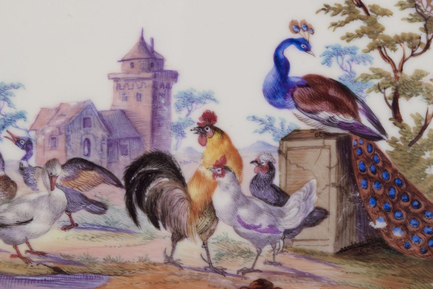 Porcelaine Plateau Meissen Porcelain ancien, avec un motif d'oiseaux dans un parc. en vente