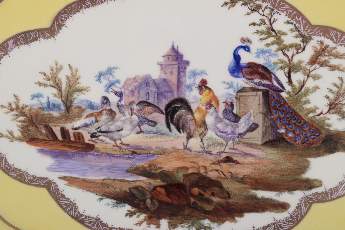 XIXe siècle Plateau Meissen Porcelain ancien, avec un motif d'oiseaux dans un parc. en vente