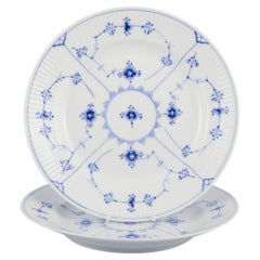 Royal Copenhagen Blau geriffelte Plain. Zwei Porzellan-Essteller aus Porzellan.