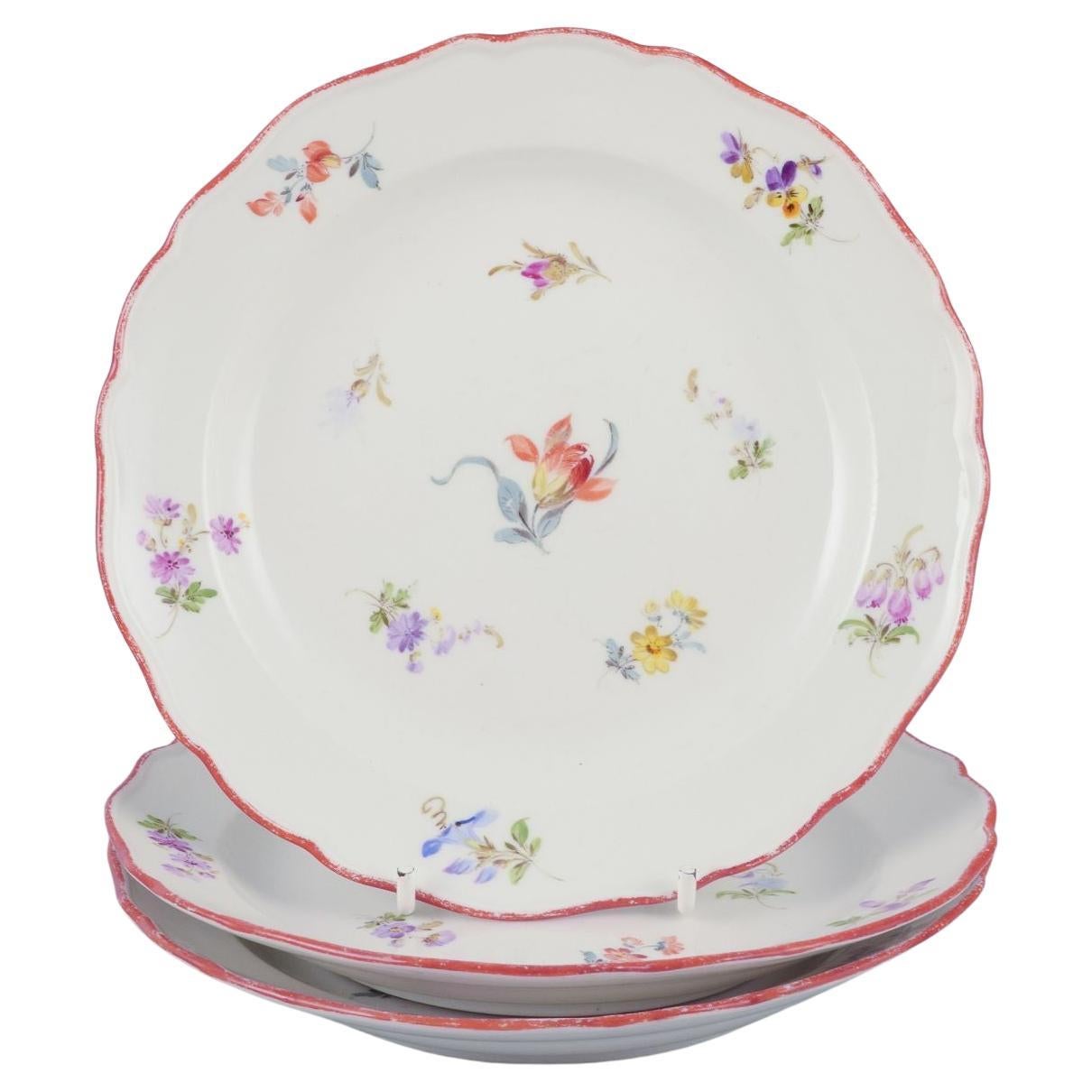 Meissen, Germany. Set of three small antique porcelain plates. 19th C.