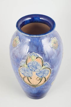 Royal Doulton. Art Nouveau vase with floral motifs in relief. 1930s