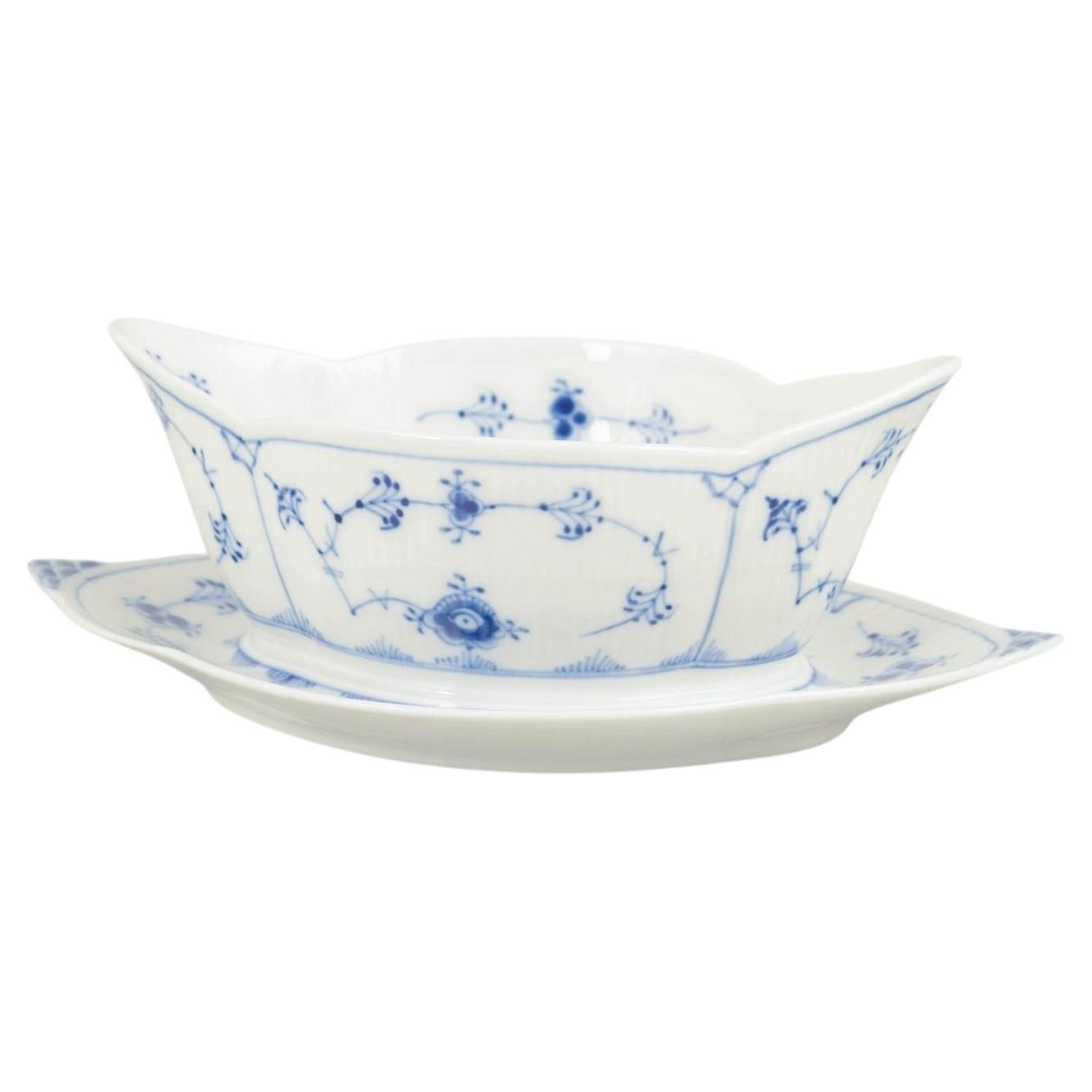 Royal Copenhagen. Blue Fluted Plain sauce boat with fixed stand, 1967. For Sale