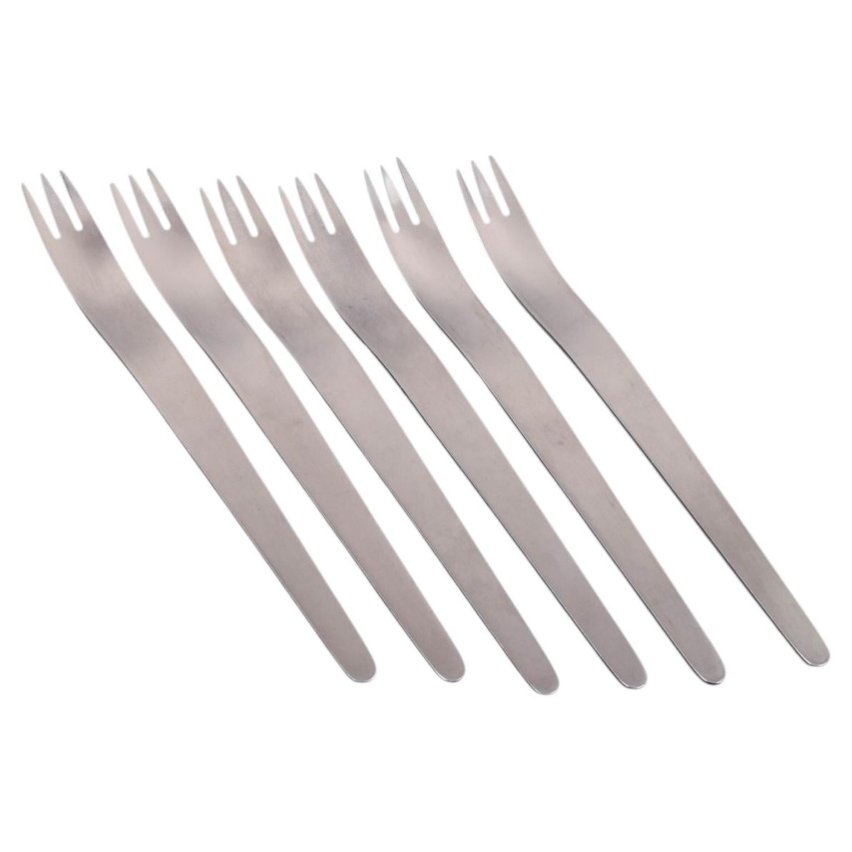 Arne Jacobsen for Anton Michelsen. Set of six dinner forks in stainless steel.