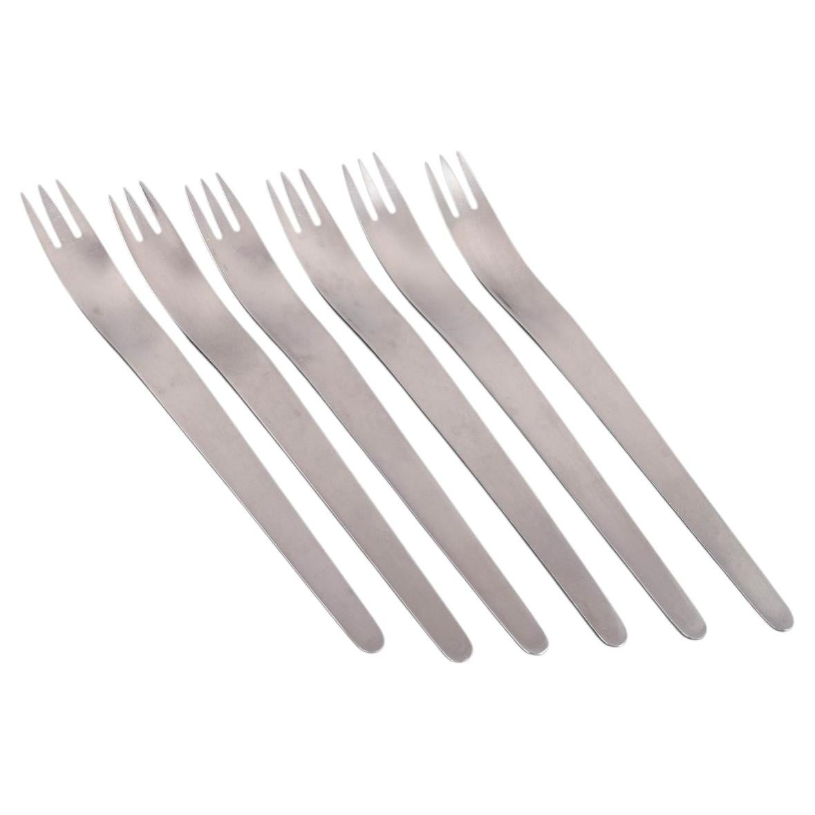 Arne Jacobsen for Anton Michelsen. Set of six dinner forks in stainless steel.