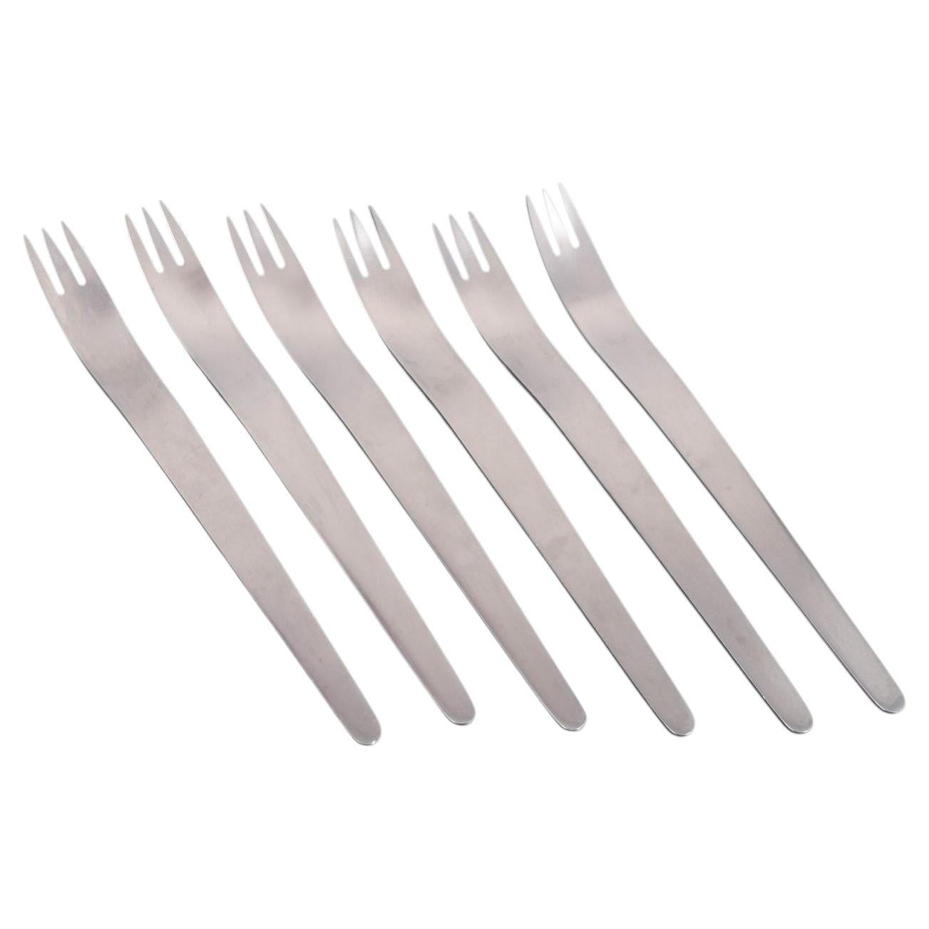 Arne Jacobsen for Anton Michelsen. Set of six dinner forks in stainless steel.