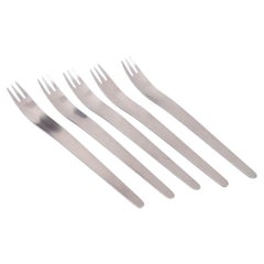 Arne Jacobsen for Anton Michelsen. Set of five dinner forks in stainless steel.
