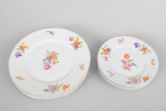 Rosenthal. Set of seven porcelain plates in Else pattern. 1930s