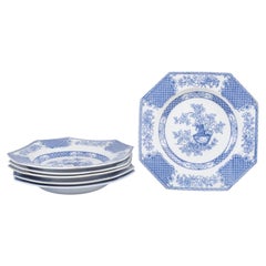 Rörstrand. Sei piatti ottagonali profondi in maiolica. Serie "Hoangho". Inizio del XX secolo.