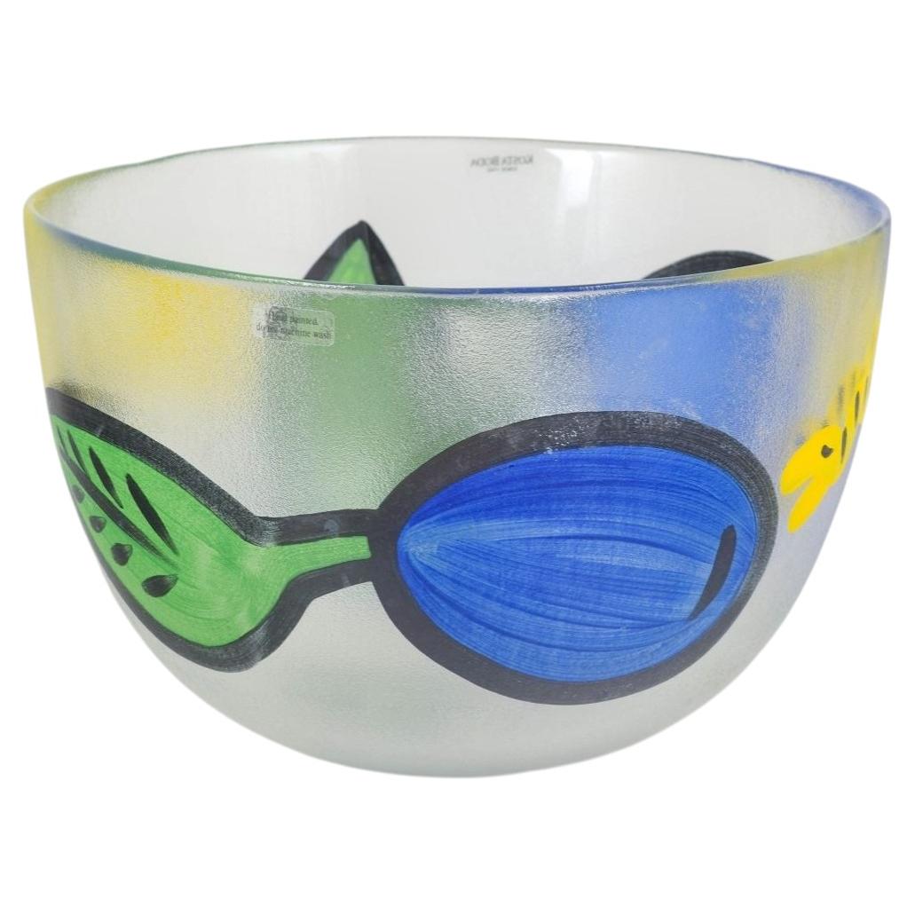 Ulrica Hydman-Vallien for Kosta Boda. Large glass bowl with fruit motif, 1980s For Sale