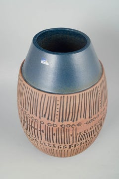 Lisa Larson for Gustavsberg. Large floor “Granada” vase in stoneware, 1960s/70s