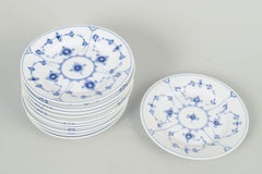 Royal Copenhagen, Plain blu scanalato. Set di undici piatti da contorno in porcellana.