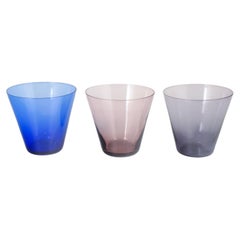 Kaj Franck for Nuutajärvi Notsjö. Three small “Kimara” glasses. Mid-20th C.