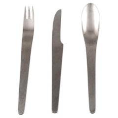 AJ cutlery by Arne Jacobsen, 1957. Georg Jensen.
