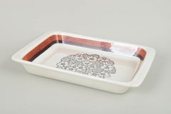 Gefle, Sweden. Rectangular stoneware “Agneta” dish, 1970s.