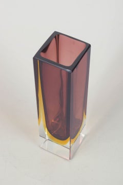 Rectangular Murano vase in layered sommerso glass. Italy, 1960s
