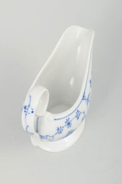 Royal Copenhagen, Blue Fluted Plain. Porcelain sauce boat, 1980-1984