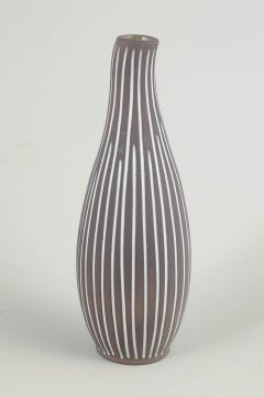Helge Østerberg. Elongated stoneware vase with striped pattern. 1970s