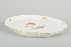 Meissen, Germany. Oval porcelain tray with floral decoration. Early 20th C.
