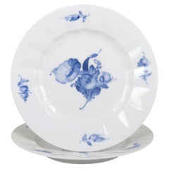 Royal Copenhagen, Blue Flower Angular. Pair of porcelain dinner plates.