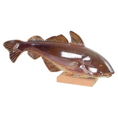 Sven Wejsfelt, Gustavsberg. Sculpture de poisson en grès émaillé, modèle « Stim 7 ».