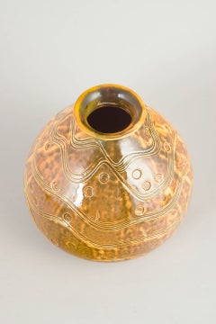 Kähler. Vaso sferico in ceramica con motivo astratto inciso. Anni ’30