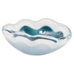 Paul Kedelv for Flygfors. Organic “Coquille” bowl in layered art glass, 1957