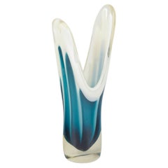 Paul Kedelv for Flygfors. "Coquille” vase in white and blue art glass, 1955.