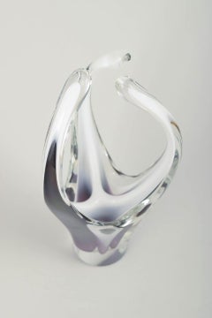 Paul Kedelv for Flygfors. "Coquille” art glass vase with flame-like arms, 1957