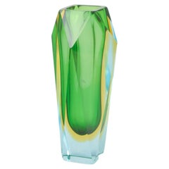 Flavio Poli for Mandruzzato. Faceted sommerso art glass vase, 1960/70s.