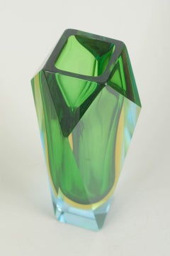 Flavio Poli for Mandruzzato. Faceted sommerso art glass vase, 1960/70s.