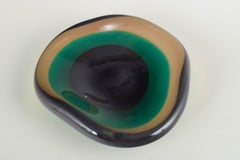 Murano art glass dish with layered colours. Italy, 1960/70s.
