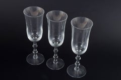 Simon Gate per Orrefors. Set di tre bicchieri da champagne, modello “Salut”. Anni ’70