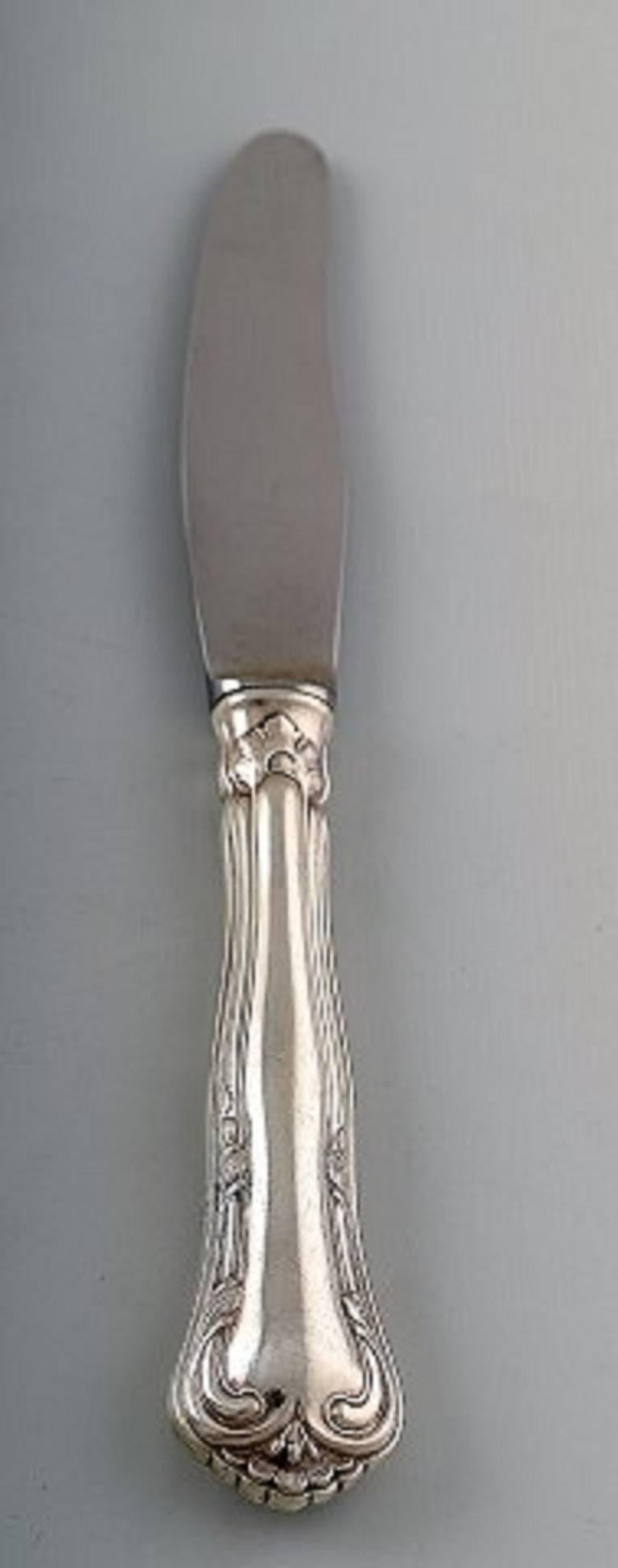 Cohr Herregaard Cutlery, Three Tower Silver. Complete Lunch Service for Four P. In Good Condition For Sale In Copenhagen, DK