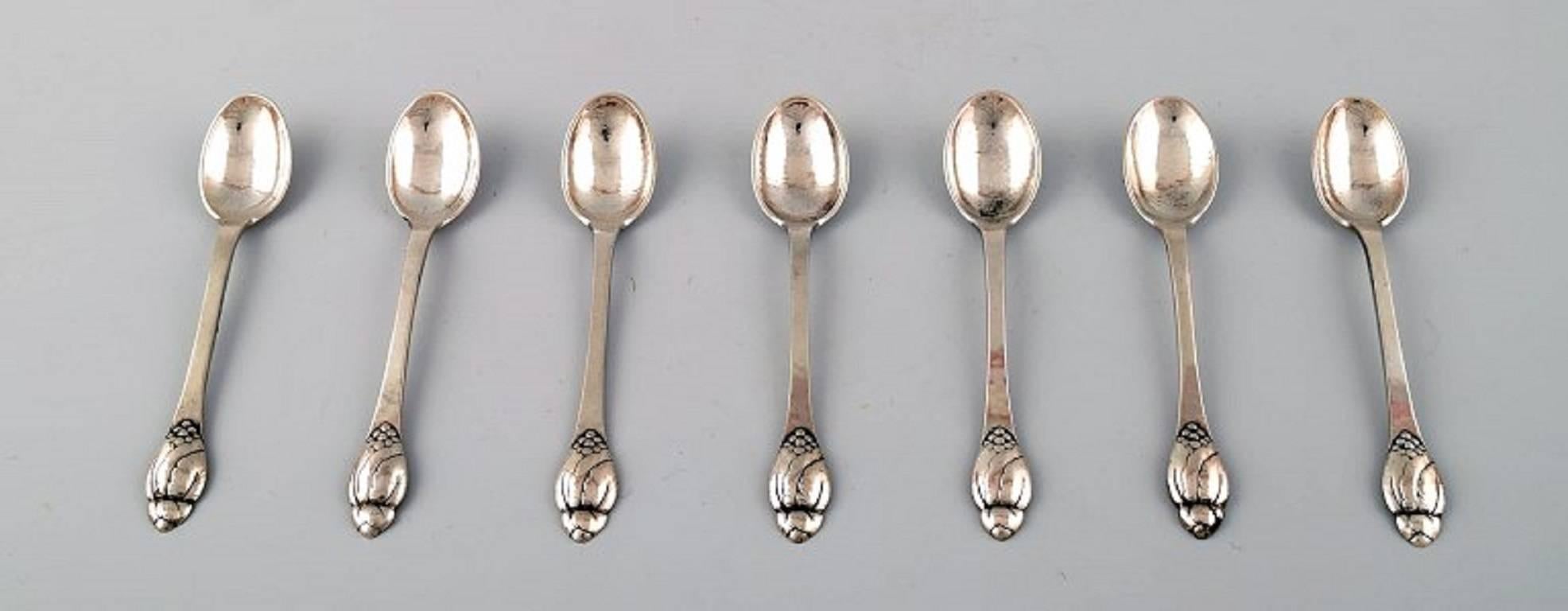 Evald Nielsen number 6, seven teaspoon in silver.
Denmark 1920s-1930s.
Measures 12.5 cm.
Stamped.
In perfect condition.
