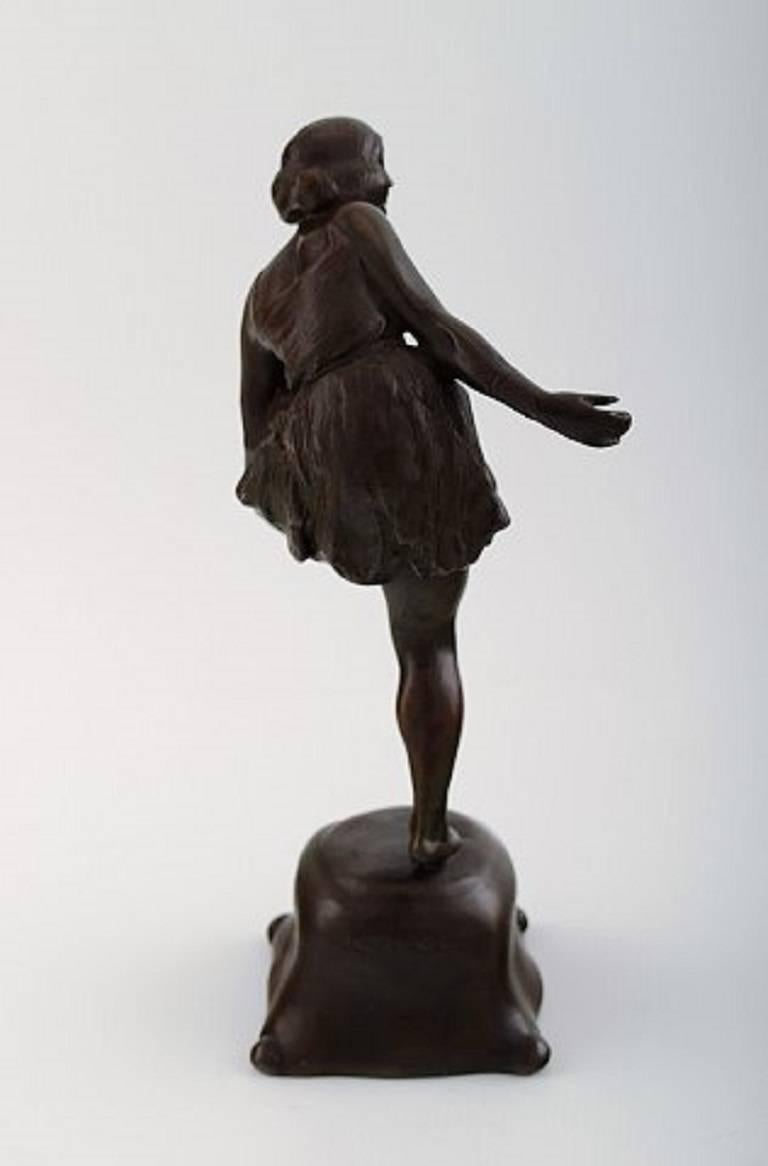 Axel Locher Tänzerin, Art-déco-Bronzeskulptur, 1920er-1930er Jahre (Dänisch) im Angebot