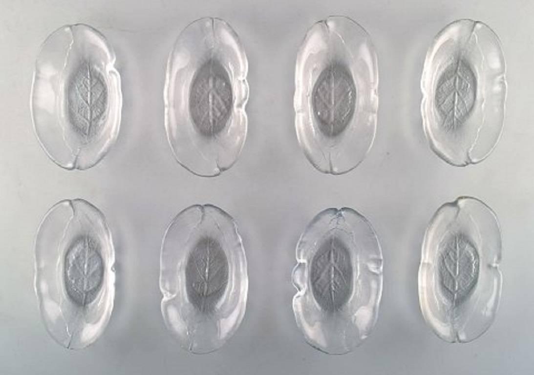 Huit bols de fête Kosta. Verre d'art, fabriqué à la main, Suède.
Mesures : 15 cm. x 8 cm. x 3 cm.
Dans l'emballage d'origine.
En parfait état.