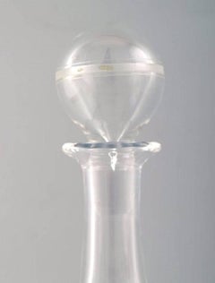 Schwedischer Art-Déco-Karaffe aus Kunstglas mit Stopfen, 1940 / 50er Jahre.