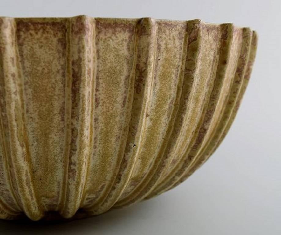 Arne Bang Stoneware Bowl with Fluted Corpus In Excellent Condition In Copenhagen, DK