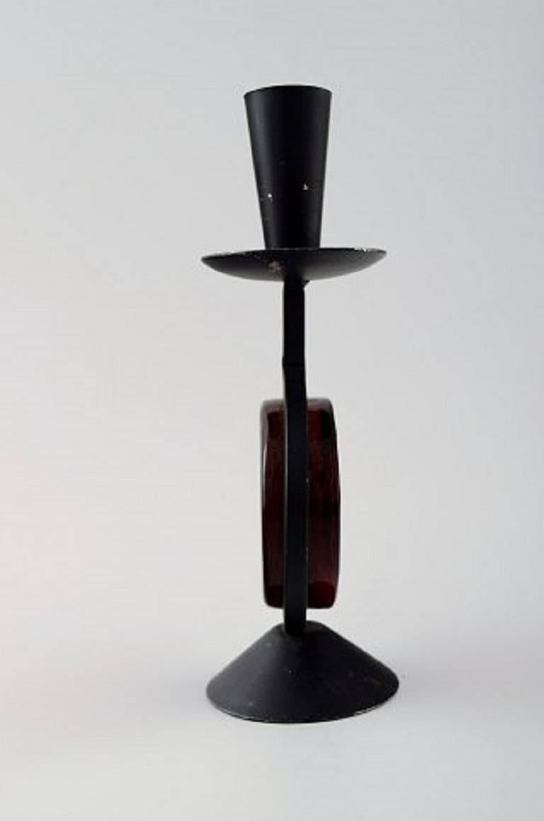Erik Höglund for Kosta Boda, candlestick of cast iron with handblown art glass. Sweden, 1970s.
In perfect condition.
Measures 16.5 x 7 cm.
Stamped.