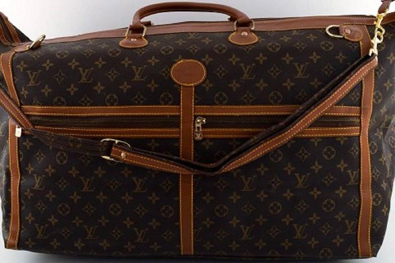 Louis Vuitton Large vintage travel bag of monogram canvas at 1stDibs
