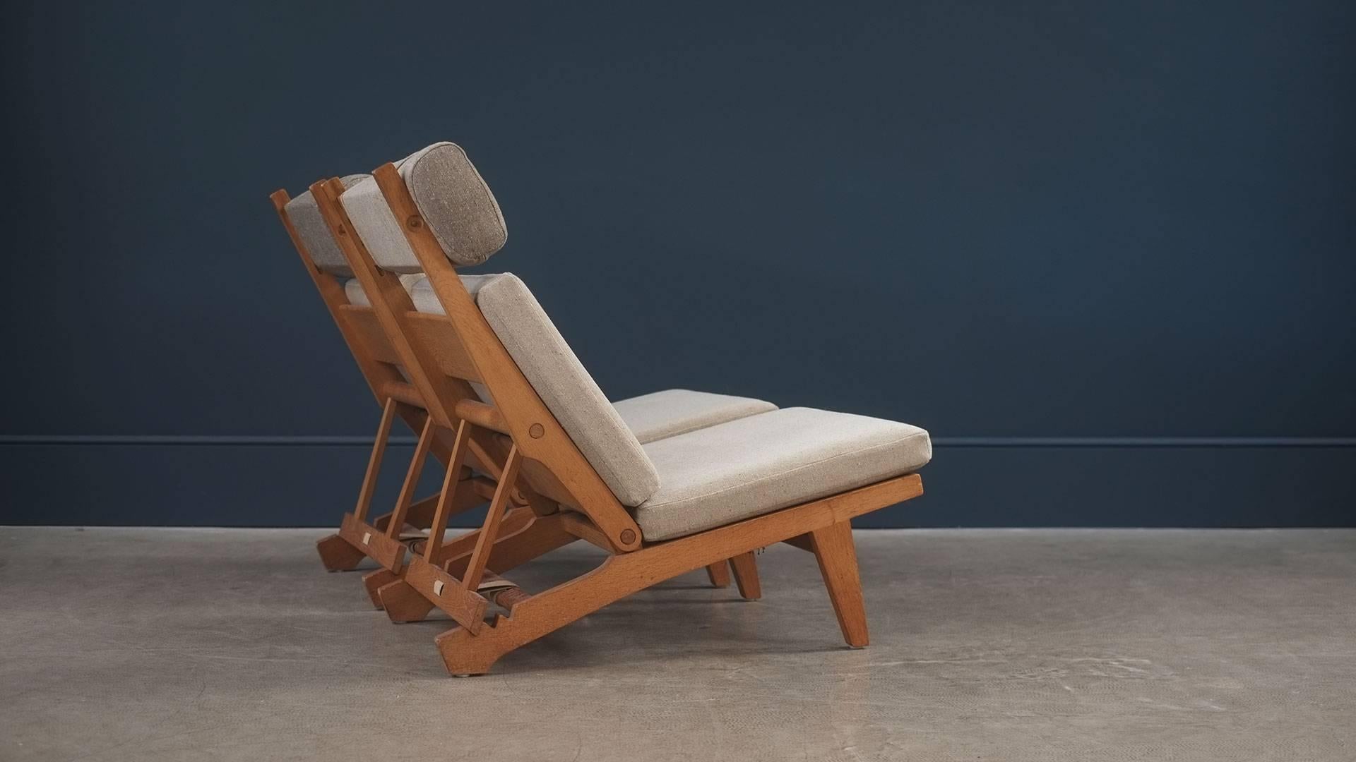 Scandinavian Modern Hans Wegner AP71 Chairs